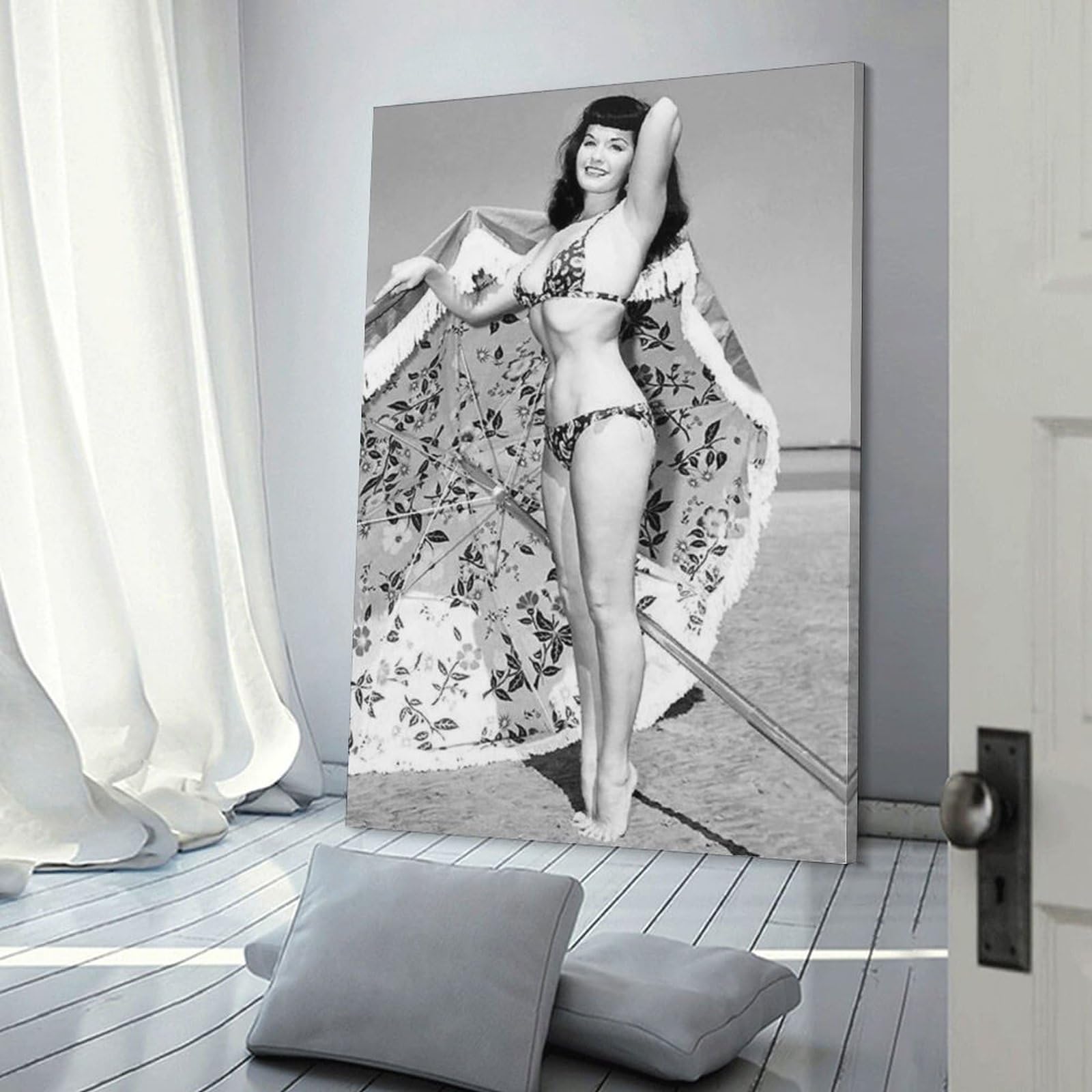 Amazon.co.jp: ベティ・ペイジ Bettie%Page American Model セクシー